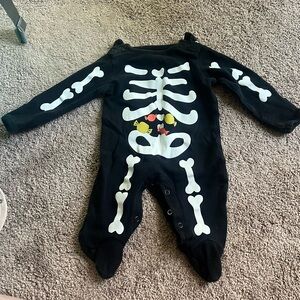 Halloween onesie ￼